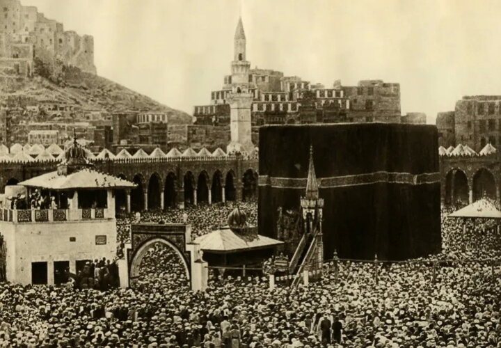 تصویری از کعبه در سال ۱۹۲۵ میلادی (گتی ایمیجز)