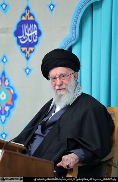 آخرین عکس از رهبر شهید