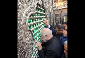 تشرف رئیس مجلس و هیات پارلمانی ایران به زیارت حرم امام حسین