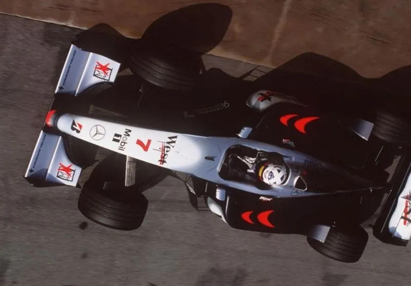 مک‌لارن MP4-13