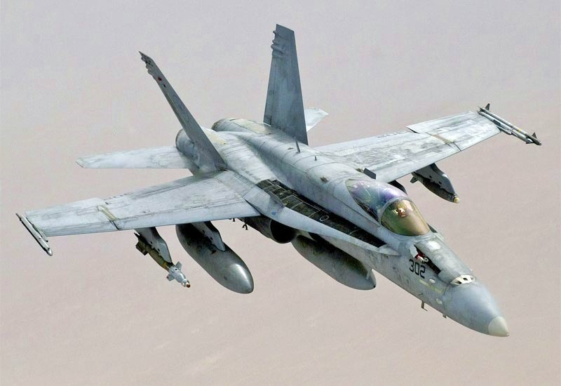 مقایسه Eurofighter Typhoon با جنگنده‌های آمریکایی F-15, F-16, و F/A-18