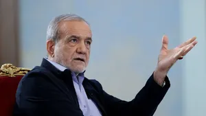 پزشکیان: ما از مردم درخواست ساده داریم، مصرف برق و انرژی را پایین بیاورند