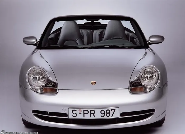 پورشه 911 کاررا کابریولت(نسل 966) مدل 1998 در وضعیت استاندارد
