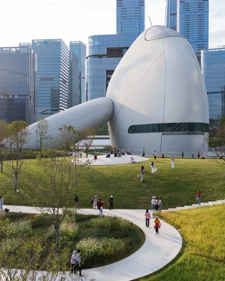 135037