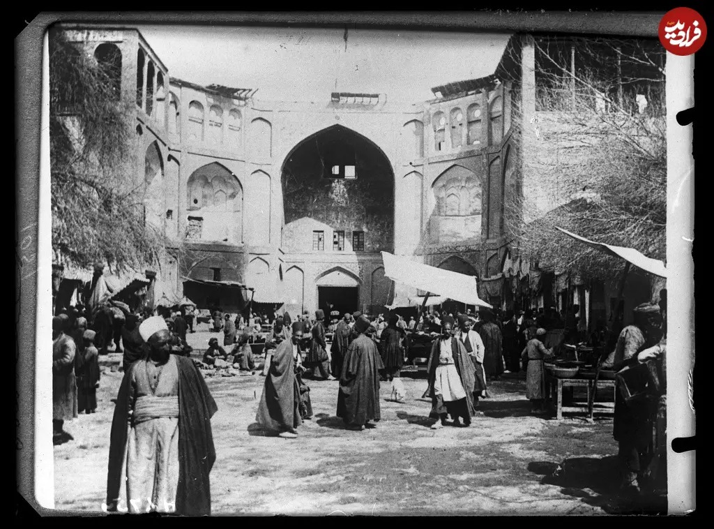 «ورودی بازار اصفهان» در بیش از یک قرن قبل