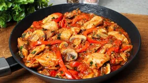 طرز تهیه مرغ خوشمزه رستورانی با یه سس فوری و خوش عطر