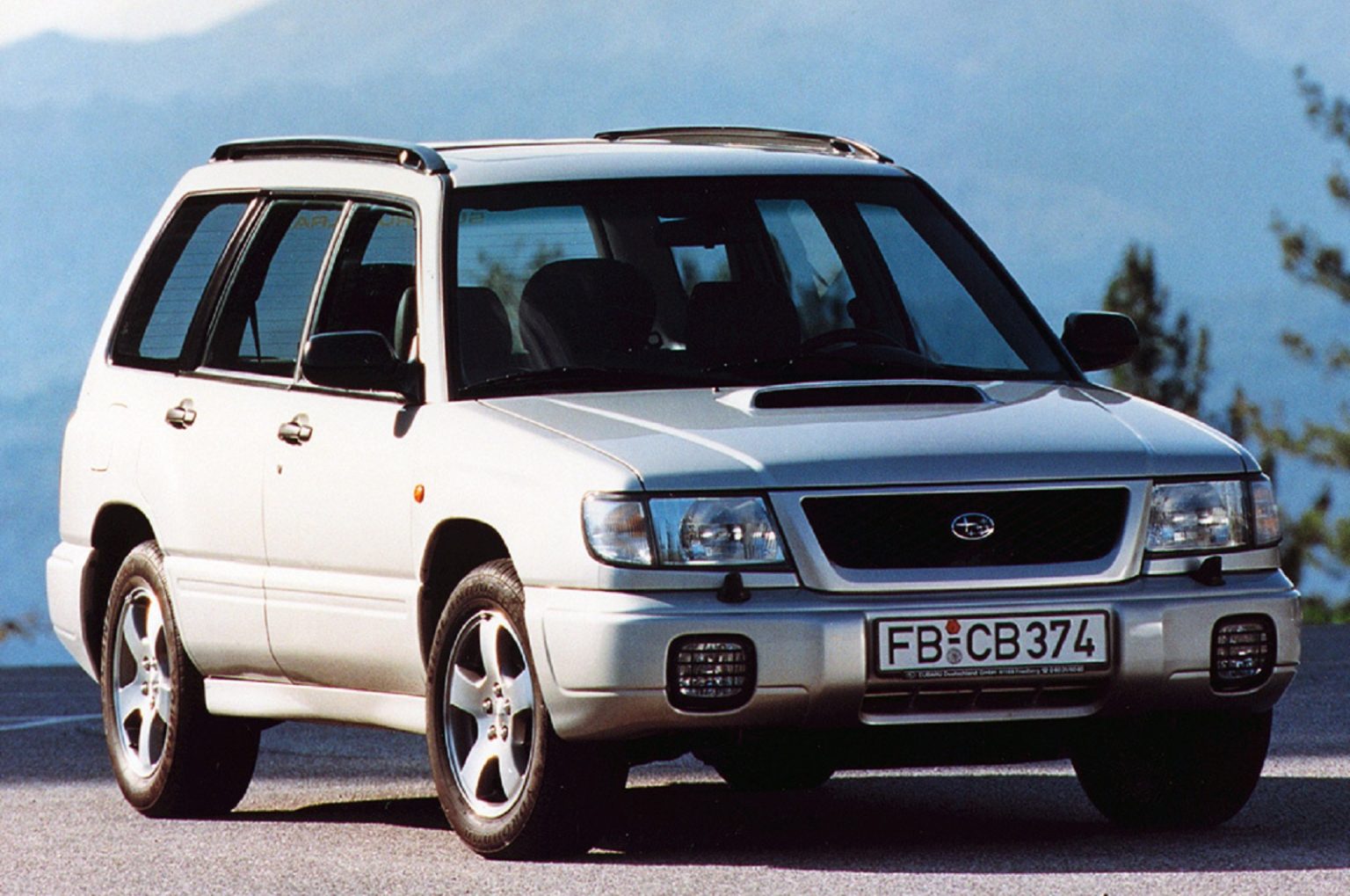 سوبارو فارستر (Subaru Forester)