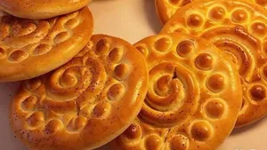 طرز تهیه کلوچه فومن خانگی