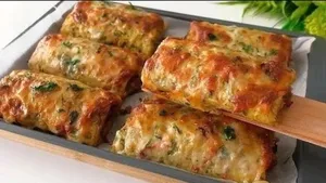 طرز تهیه رول سیب‌زمینی پنیری با مرغ؛ یک غذای متفاوت و خوشمزه