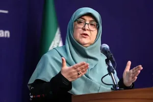 سخنگوی دولت: فرودگاه بوشهر از مدار خدمت‌رسانی کاملاً خارج است