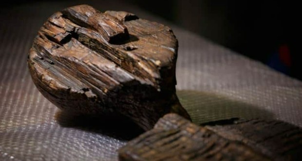 مجسمه باستانی Shigir Idol؛ تندیس چوبی که دو برابر اهرام مصر، قدمت دارد
