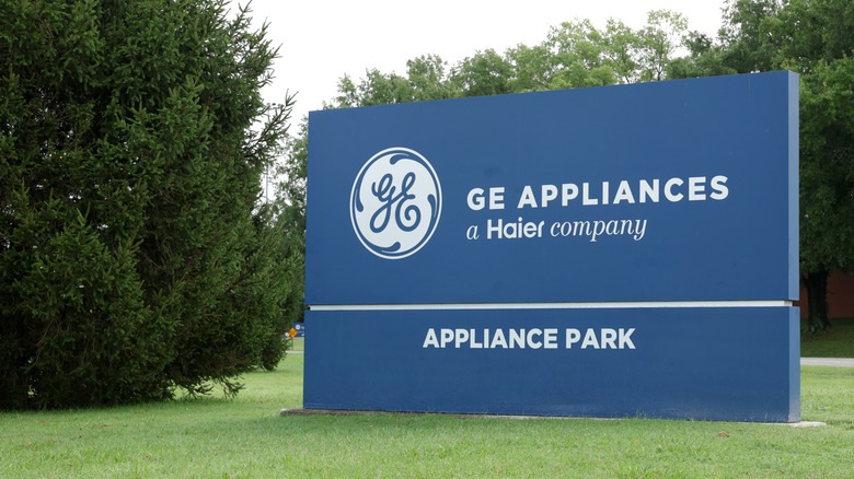 جنرال الکتریک (GE) / GE Appliances: تاسیس ۱۸۹۲ / ۱۹۰۷