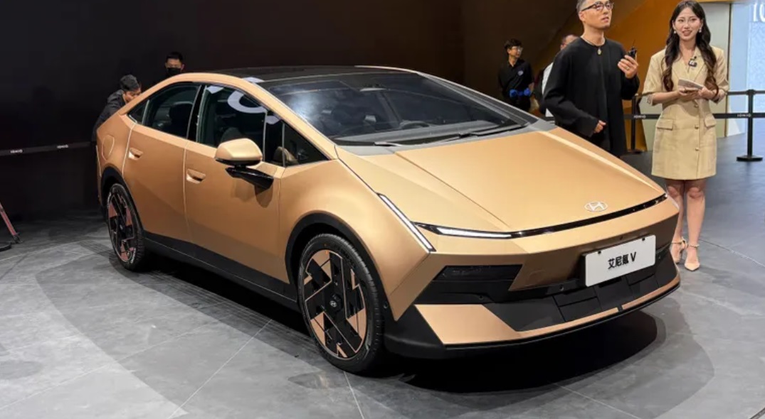 Ioniq V