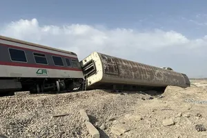 ۸ مصدوم در حادثه خروج قطار از ریل در آذربایجان شرقی