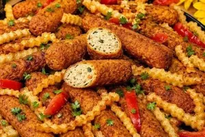 طرز تهیه لوله کباب افغانی با مرغ و سیب زمینی