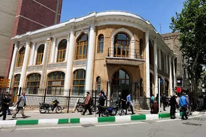 بهشت و جهنم در ابتدای خیابان فردوسی/در ساختمان عصر قجر چه خبر است؟