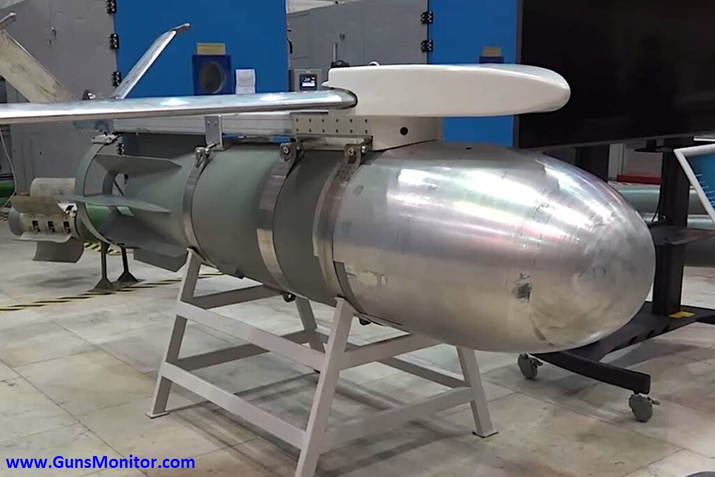 بمب گلاید FAB-1500