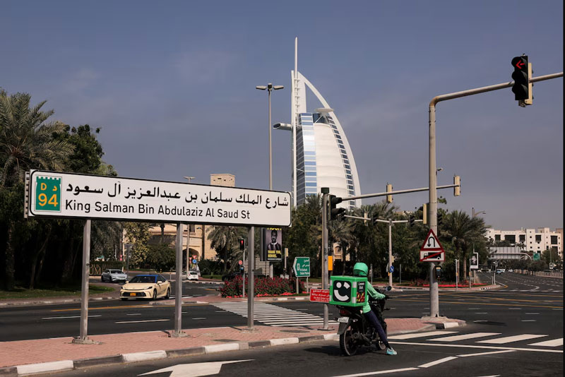 دبی