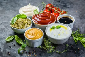 طرز تهیه 5 مدل سس‌ برای سالاد و غذا