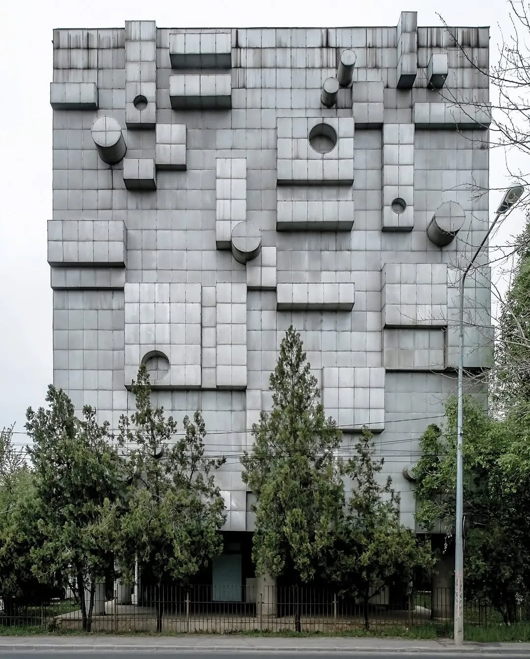 1336