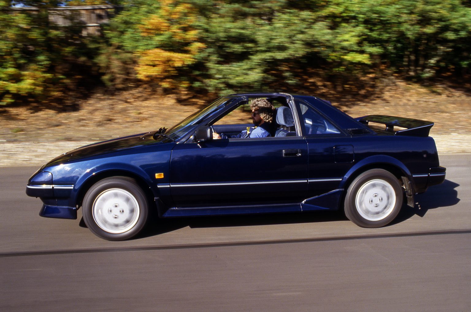 تویوتا ام آر 2 (Toyota MR2)