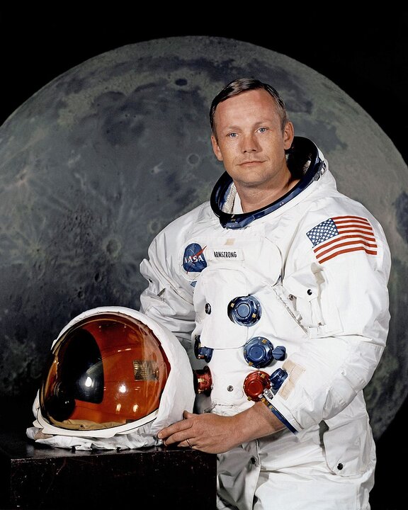 یادگار اولی«نیل آرمسترانگ»(Neil Armstrong)ن فرود انسان روی ماه