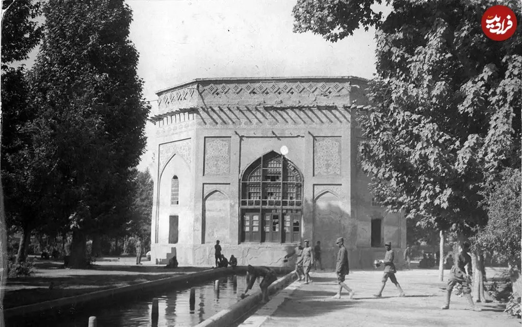 تصویری از «مقبره کریمخان زند» در یک قرن قبل