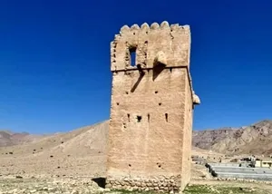 بُرج تاریخی گری‌کوه؛ یادگار معماری نظامی در بستک (+عکس)