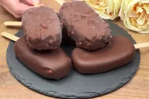 طرز تهیه بستنی کیم با ۲۵۰ میلی لیتر شیر در خانه