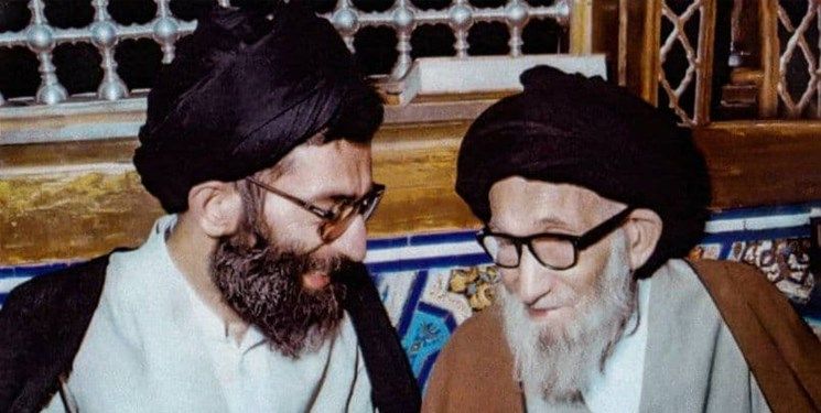 آیت الله سیدعلی خامنه ای و پدرشان