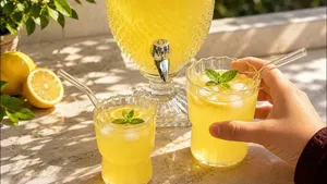 طرز تهیه لیموناد خنک و طبیعی برای تابستان