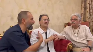 اشک‌ ذوق مجری قدیمی تلویزیون از دیدار دوستانش (+عکس)