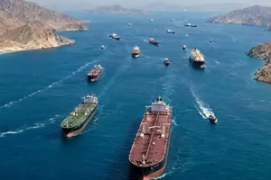 بلومبرگ: جنگ آمریکا و ایران پیرامون تنگه هرمز، می‌تواند ماه‌ها طول بکشد