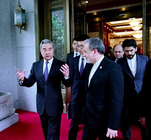 عراقچی: امیدواریم چین از چارچوب جدید برای دوران پس از جنگ در منطقه حمایت کند