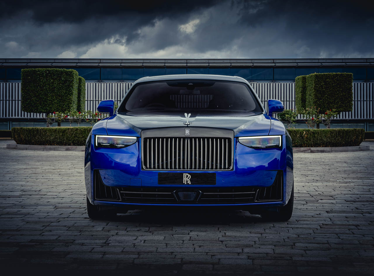 خودرو رولز-رویس بلک بچ گوست گیمر (Rolls-Royce Black Badge Ghost Gamer)