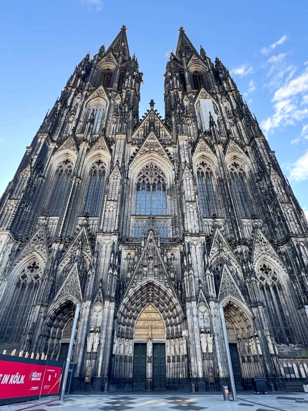 115845