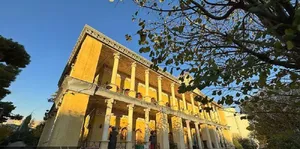 منظره پاییزی عمارت عین‌الدوله / آدرس عمارت عین الدوله کجاست؟(+عکس)