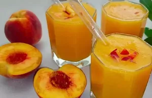 طرز تهیه رانی هلو خانگی با تکه‌های میوه، سالم‌تر و خوشمزه‌تر از نمونه‌های بازاری