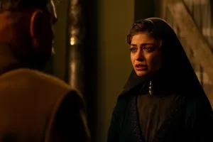 چند قاب از بازی ستایش دهقانی در سریال «کوری»