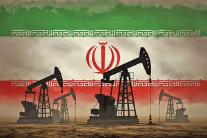 العربیه: آمریکا معافیت‌های فروش نفت خام ایران را صادر خواهد کرد