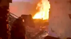 ۱۷ کشته و زخمی بر اثر انفجاری مرگبار در فیصل آباد پاکستان (فیلم)