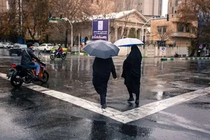 تردد روان در جاده‌های شمالی/ بارش برف و باران در جاده‌های ۴ استان کشور
