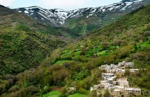 تصویری از یک «خانۀ سنگی» در کوهستان‌های کردستان؛ 125 سال قبل