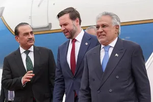 ۷ نکته درباره توافق اولیه/ تیم مذاکره کننده «بدون لکنت» از توافق دفاع کند
