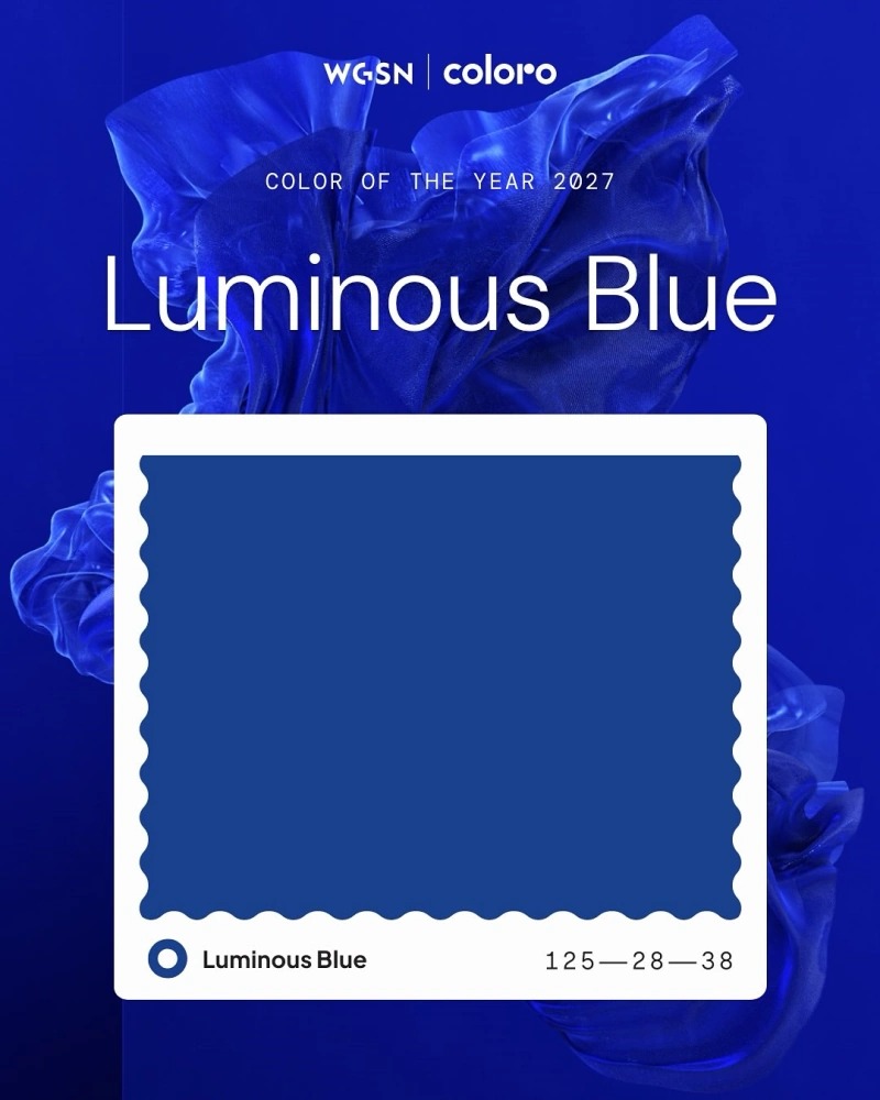 رنگ «Luminous Blue» یا «آبی درخشان»