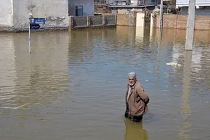 سیل و آبگرفتگی در بندرعباس (عکس)