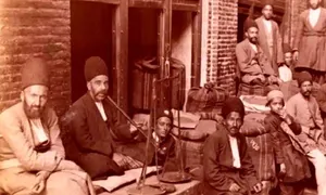 نمایی از کتاب‌فروشان دوره‌گرد در دوران قاجار