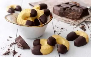 طرز تهیه شیرینی نعلی بسیار ساده و خوشمزه
